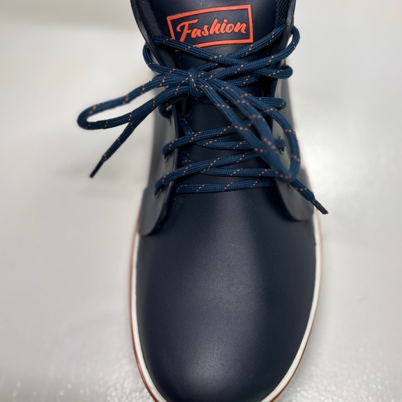 Fashionable Navy Blue unisex waterproof boots EU 42 men’s 9 women’s 11.5 - Picture 7 of 7